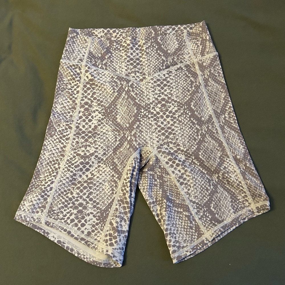 Balance Athletica / Vitality Biker Shorts